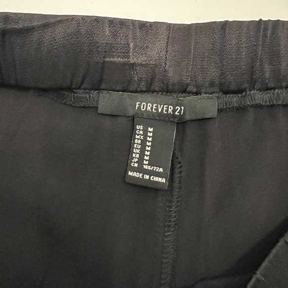 NWT Black Ruffle Shorts - Picture 3 of 3